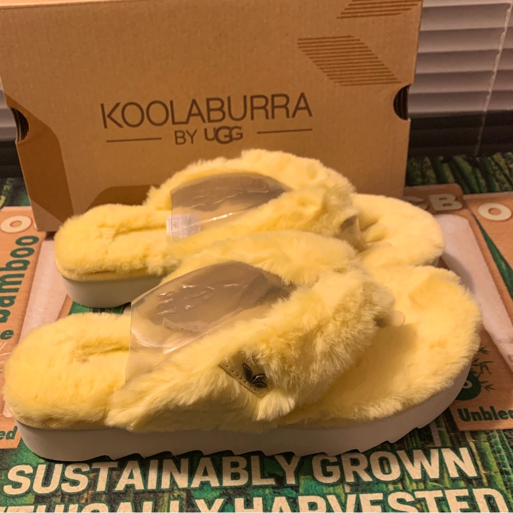 KOOLABURRA By UGG - W FURR-EE Sandal Faux Yellow NEWW Size 7W